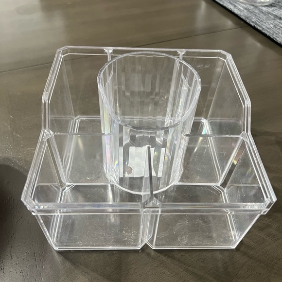 Clear Makeup Organizer - 6 Compartments - Picture 3 of 6